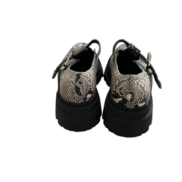 NWOB Steve Madden Kamlee Lug Sole Mary Jane In Snakeskin Print Size 7 - Picture 4 of 5